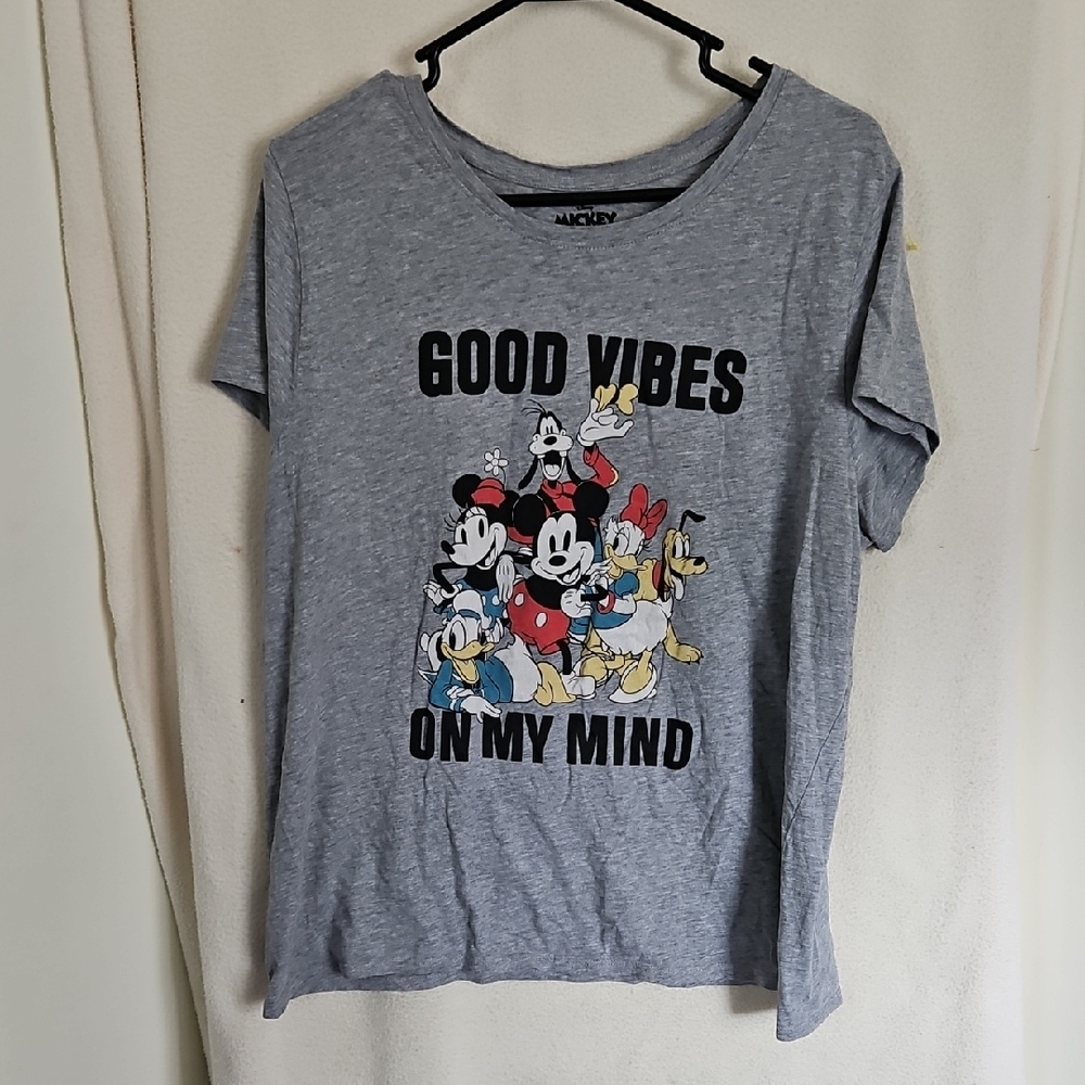 Disney Gray Graphic Women's Top